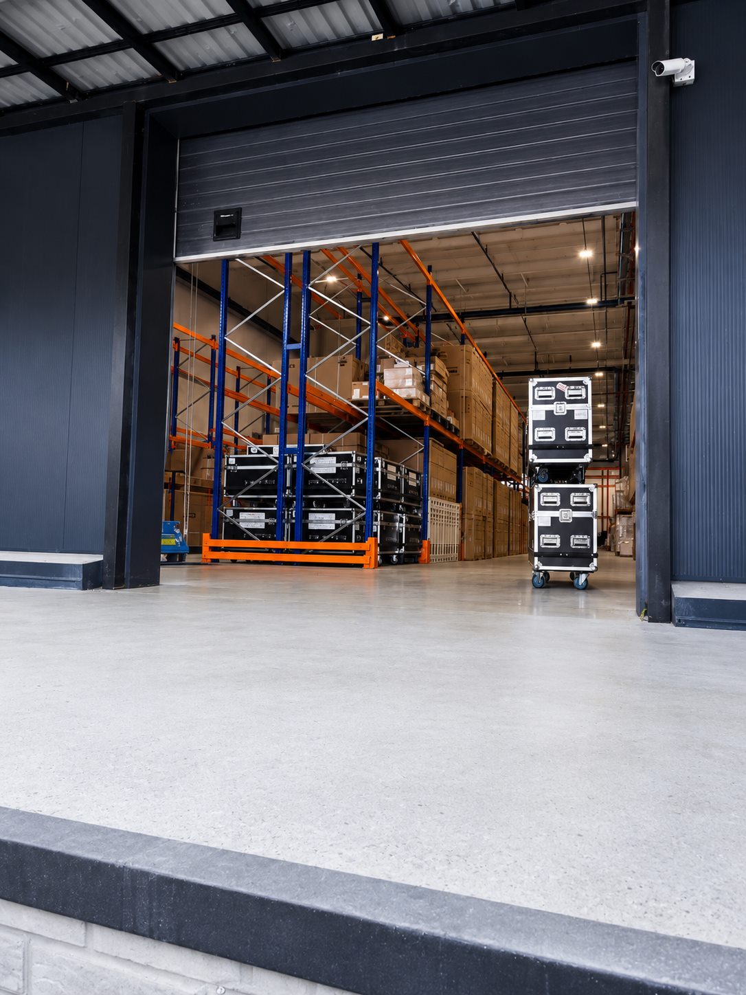 Подземный паркинг и погрузочная зона Global Warehouse Hub